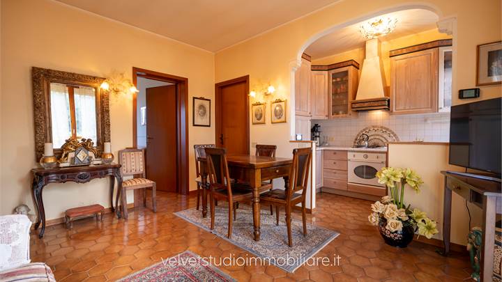 TRILOCALE CON MANSARDA SOLIERA CENTRO